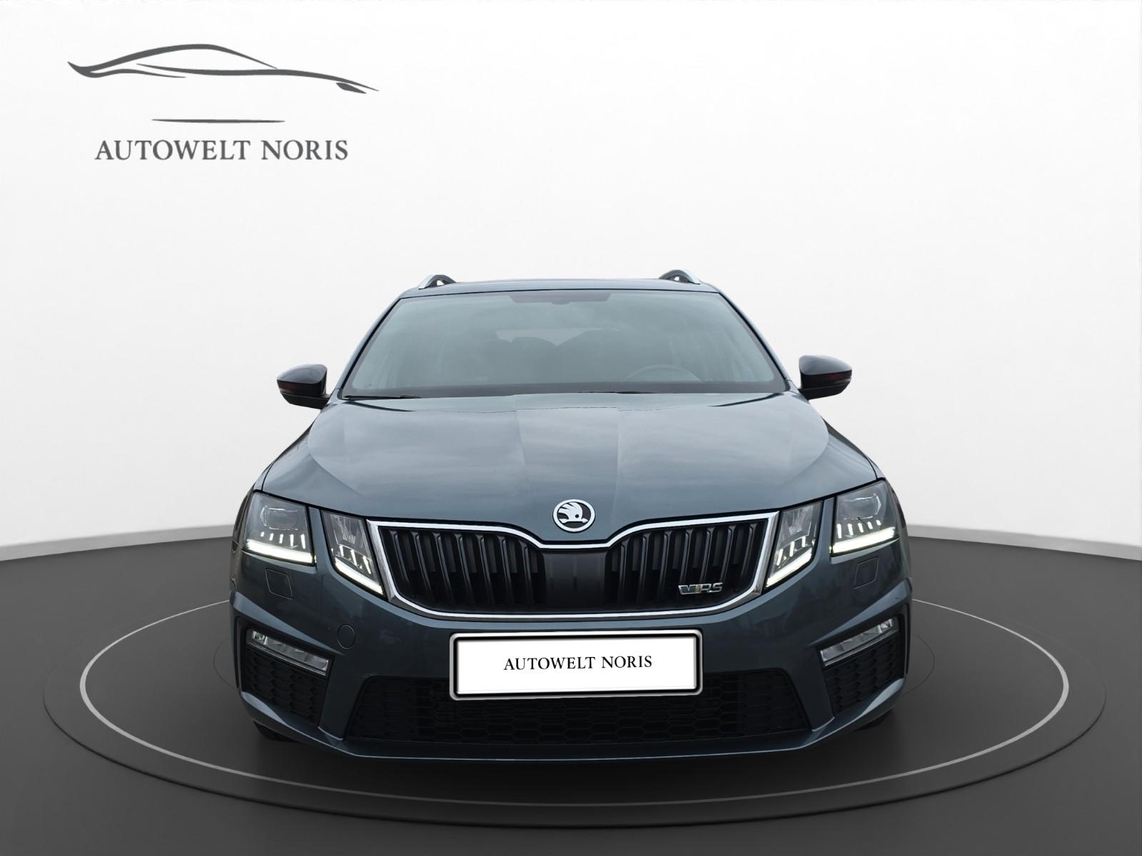 Skoda Octavia*COMBI*RS*AUTOM*ACC*KAMERA*SHZ*LED*