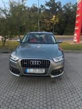 Audi Q3 zu verkaufen  Top Zustand - Audi Q3 mit Benzin-Antrieb: Kombi, Automatik