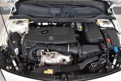 MERCEDES-BENZ A 250 Sport~AMG~Automatik~Navi~Business~LED MERCEDES-BENZ A 250 Sport~AMG~Automatik~Navi~Business~LED