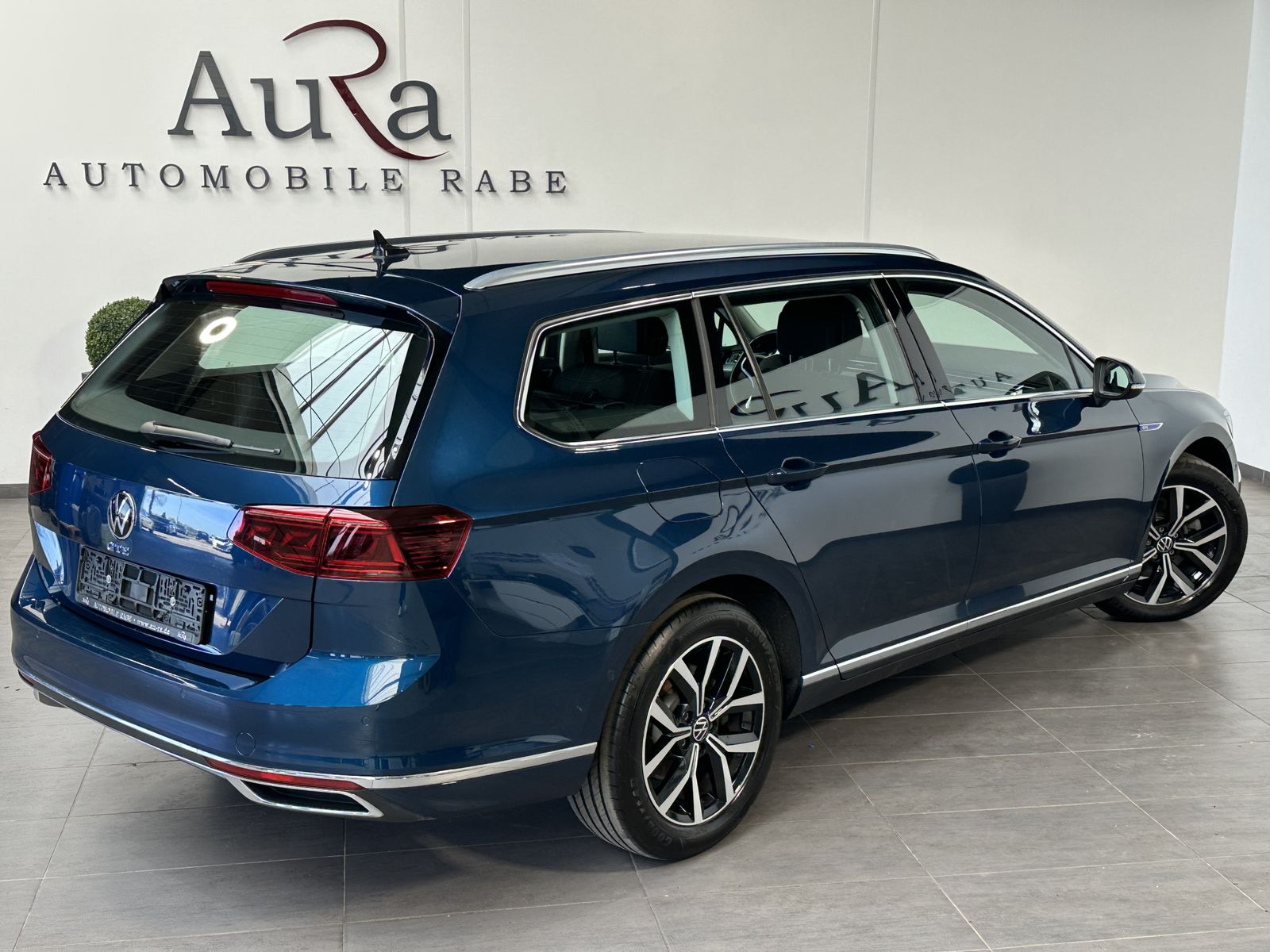 Fahrzeugabbildung Volkswagen Passat Variant GTE NAV+LED+KAM+AHK+VCOCKPIT+17ZO