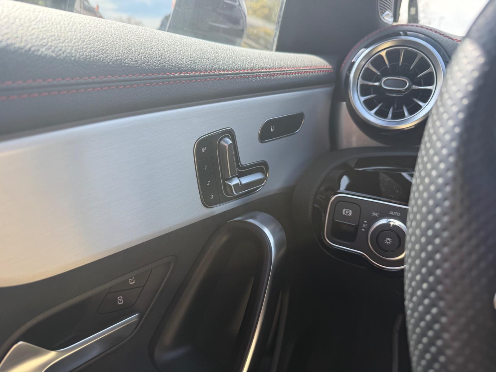 Mercedes-Benz CLA 35 SB 1.Hand, Garantie, TÜV, 8-fach bereift