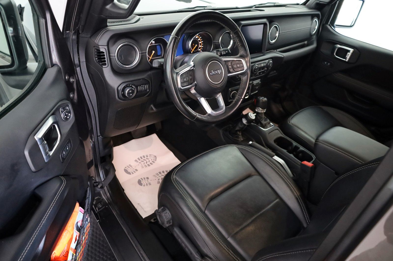 Fahrzeugabbildung Jeep Wrangler Unlimited Sahara Leder,Navi,LED,Hardtop