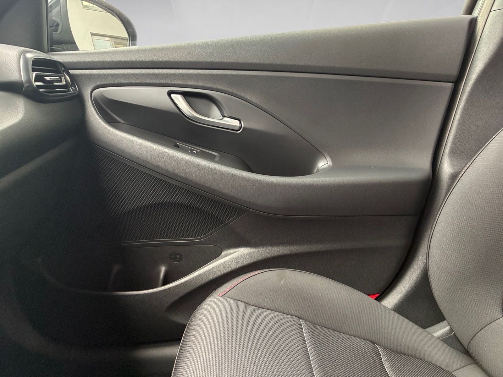 Fahrzeugabbildung Hyundai i30 1.6 T-GDI N Line Kamera,LED,Navi,Pano,SHZ,SD