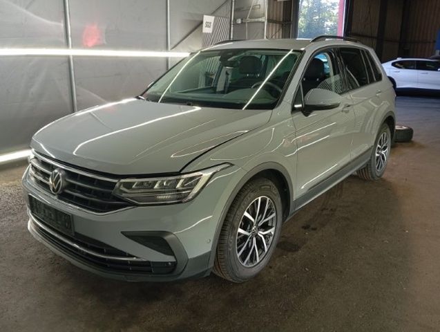 Volkswagen Tiguan Life/ACC/AHK/LED/APP/Navi/1Hand/Isofix