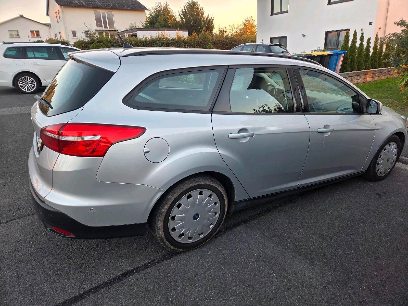 Ford Focus 2015 — photo 14