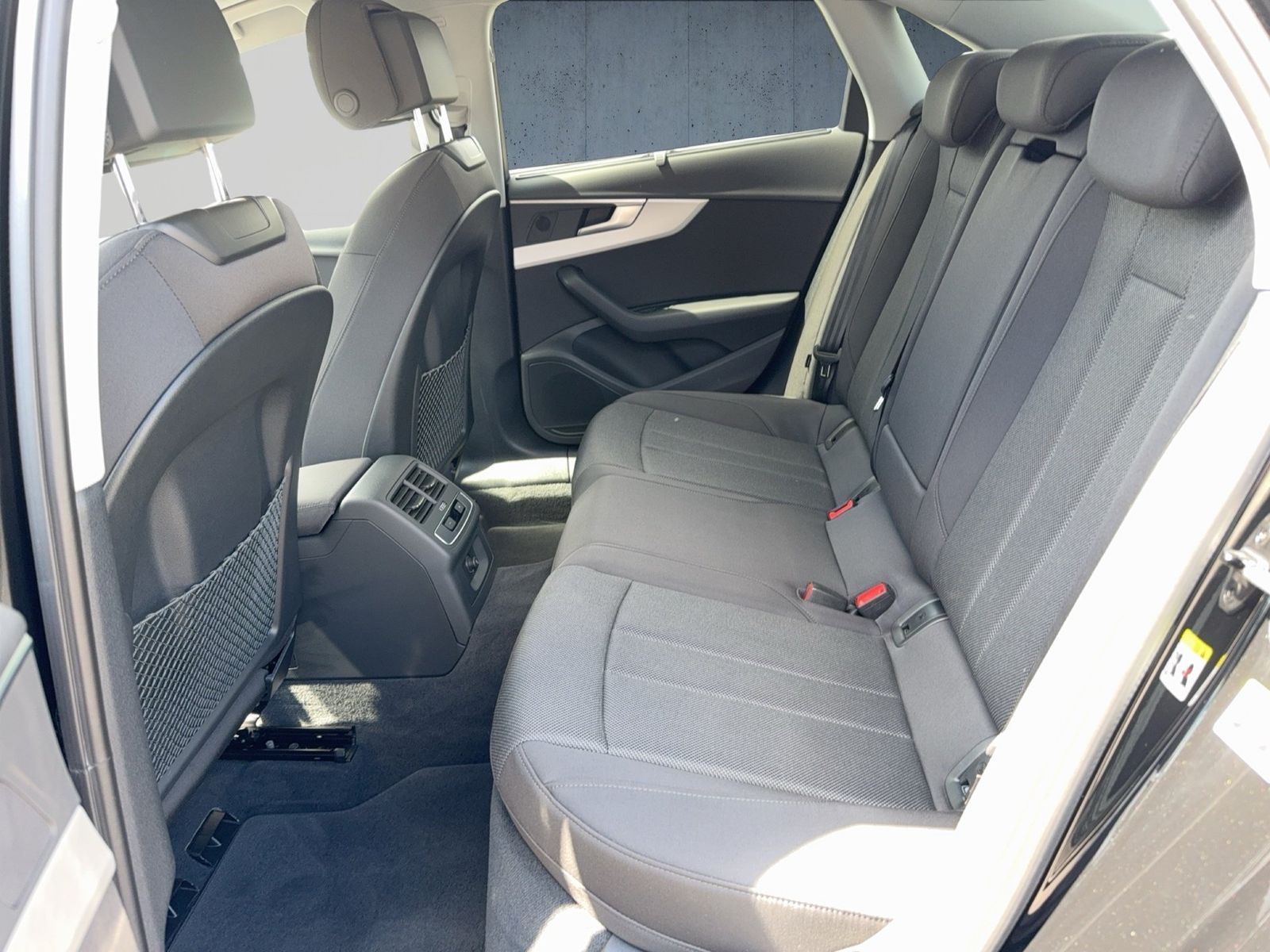 Audi A4 - Bild 13