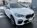 BMW X5 M X5 M50d - weiße BMW X5 M