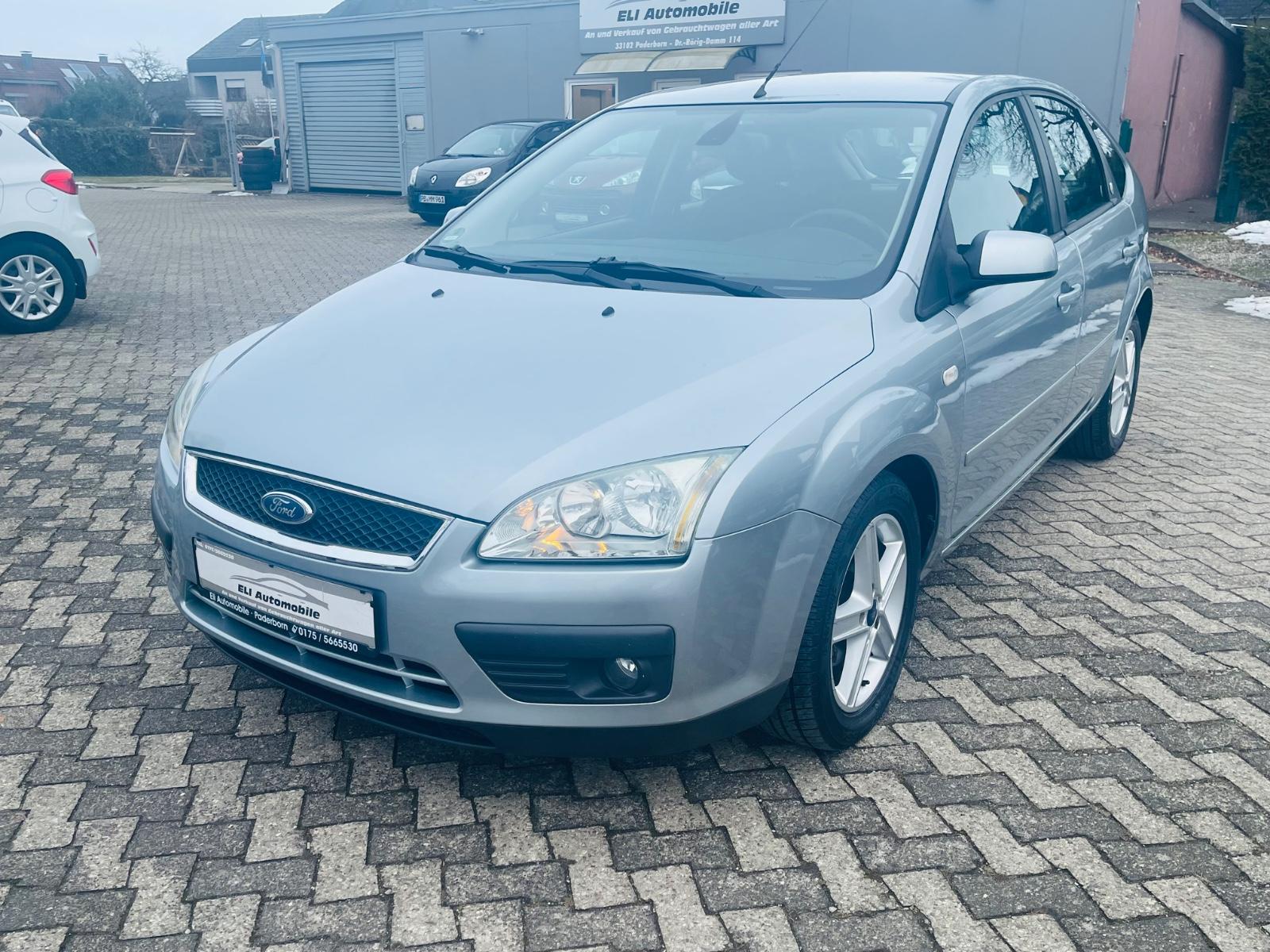 Ford Focus Lim. Ghia * 1. Hand * AUTOMATIK *