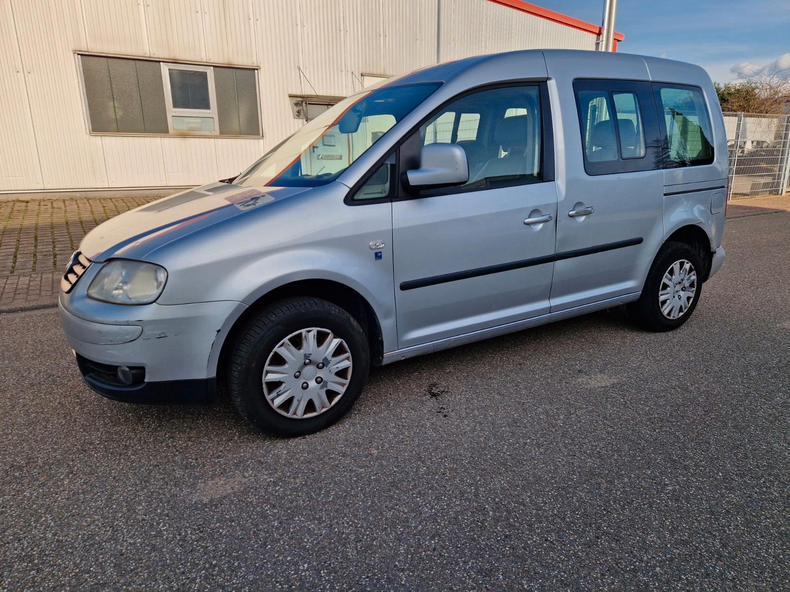 Volkswagen Caddy Life 1.9 TDI 77kW 7-Sitzer Rampe