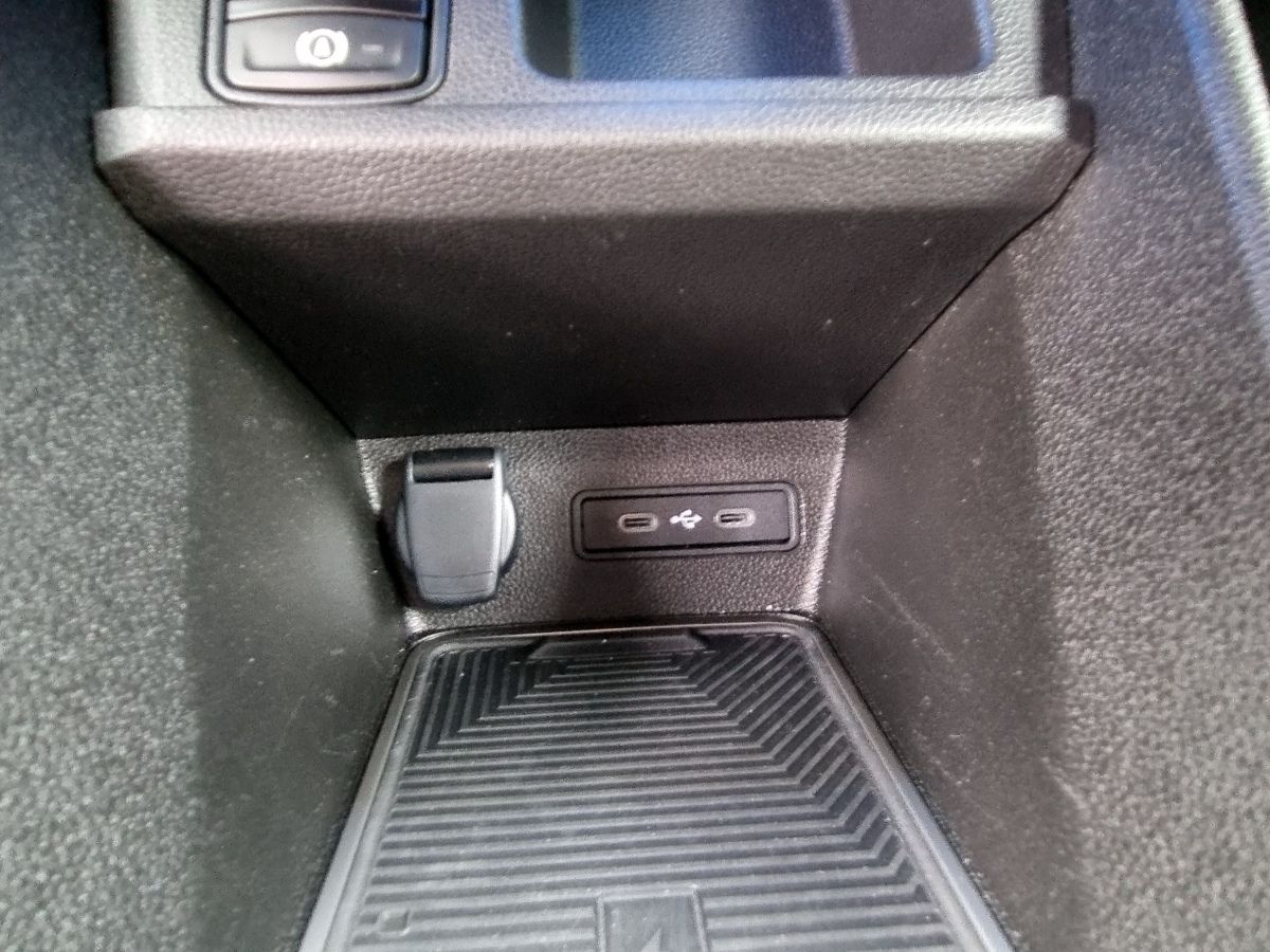 Fahrzeugabbildung Renault R 4 E-Tech elektrisch Iconic 150 Comfort Range