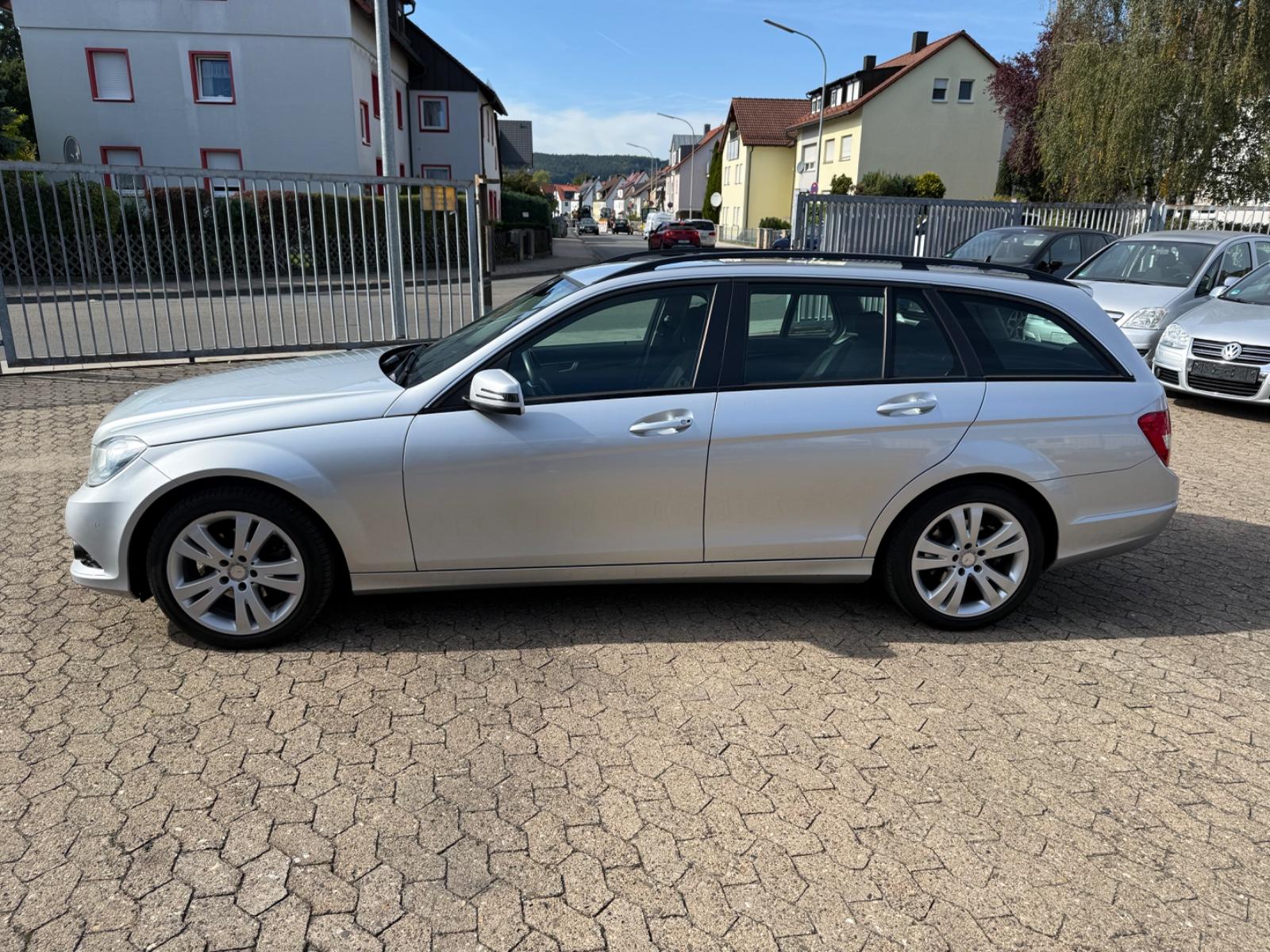 Mercedes-Benz C 200 KOMBI KD GEPL-DB-TÜV8-28,KLI,ZV,SITZHZ,