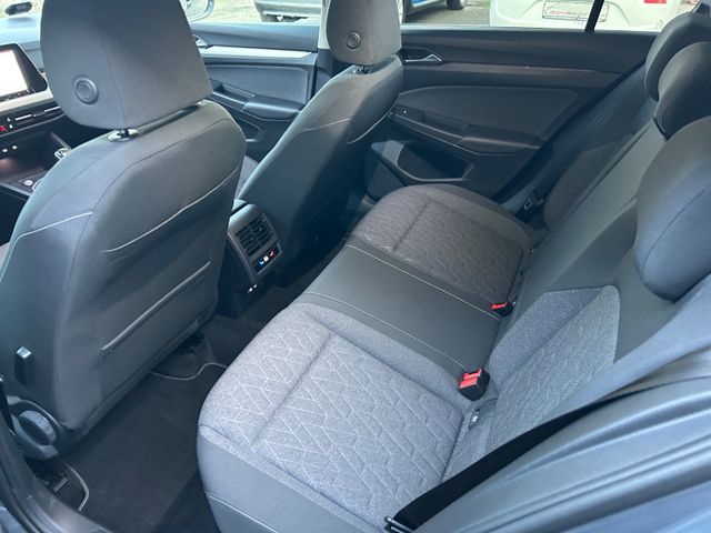 Fahrzeugabbildung Volkswagen Golf 2.0 TDI Move+CarPlay+LED+Navi+AllW.LM+SHZ+