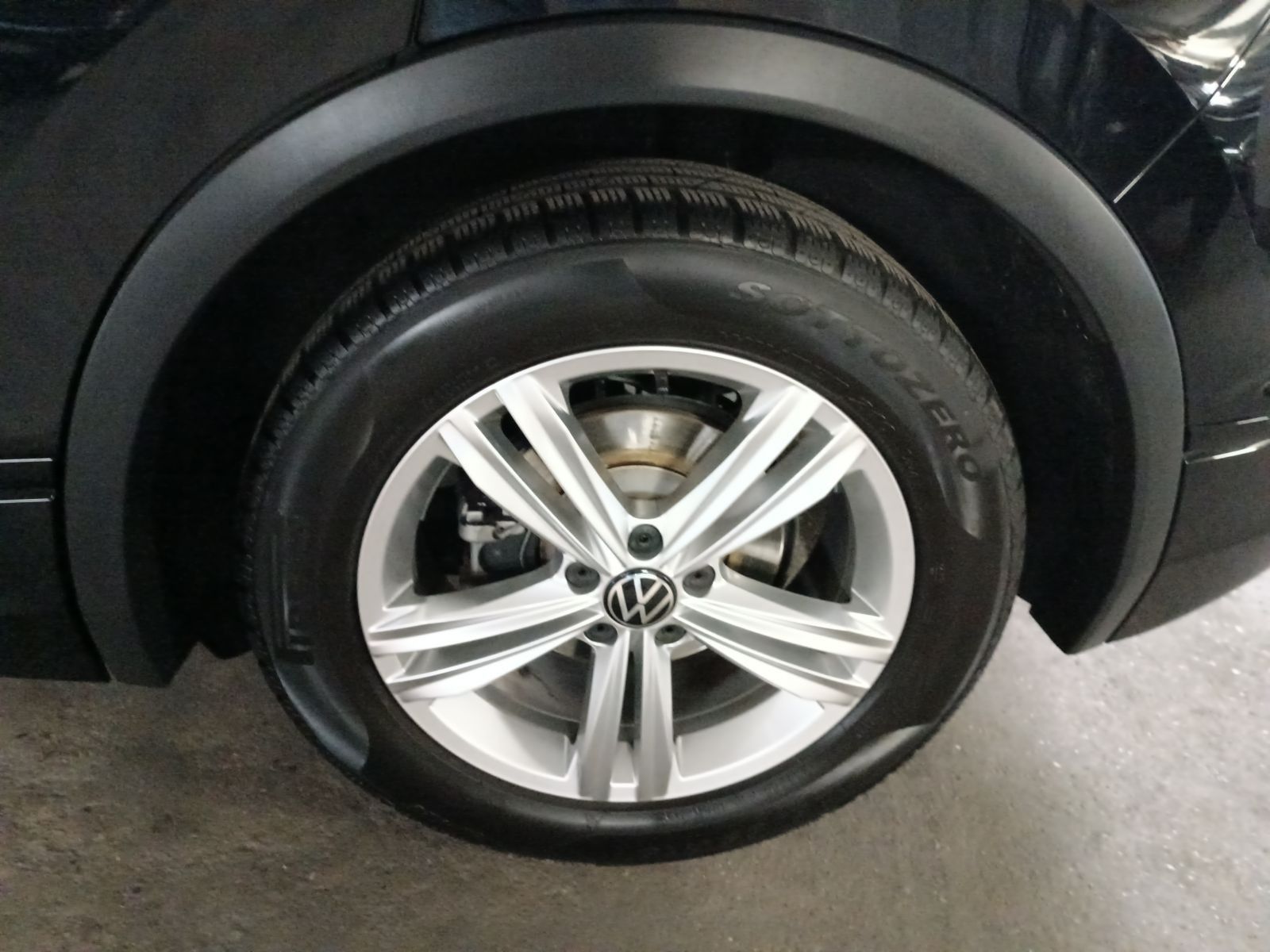 Volkswagen Tiguan - Bild 8