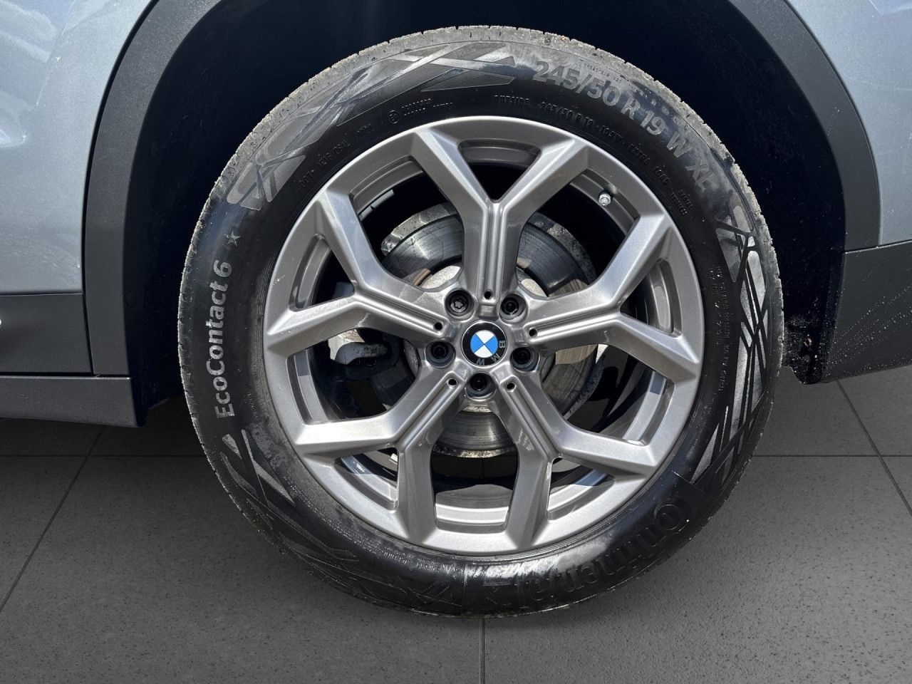 BMW X3 xDr 20dA LivePl,Laser,HUD,St+Go,AHK,19",Kam foto 16