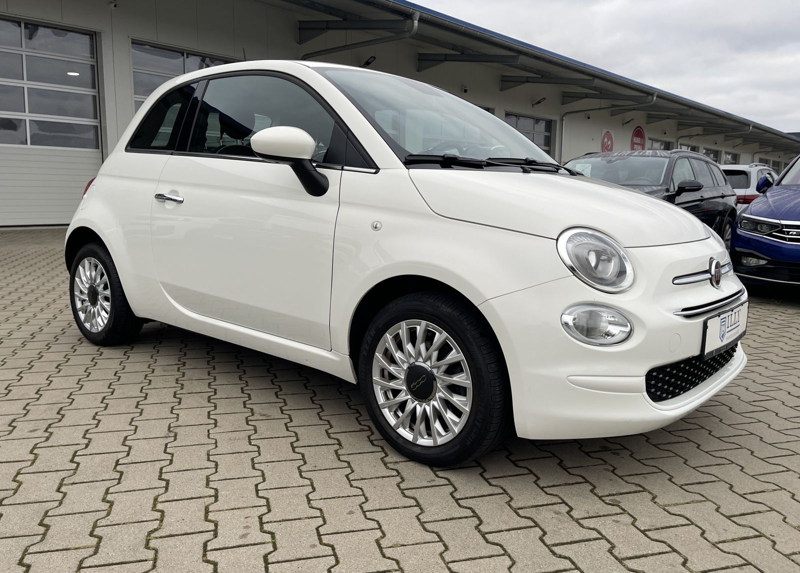 Fahrzeugabbildung Fiat 500 1.2*Lounge*Temp*PDC*AppleCarPlay*Klima*