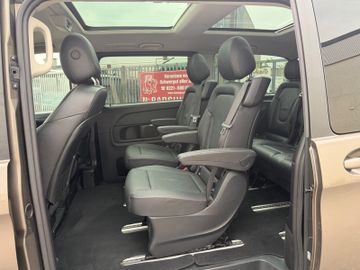 Mercedes V 250 - 12