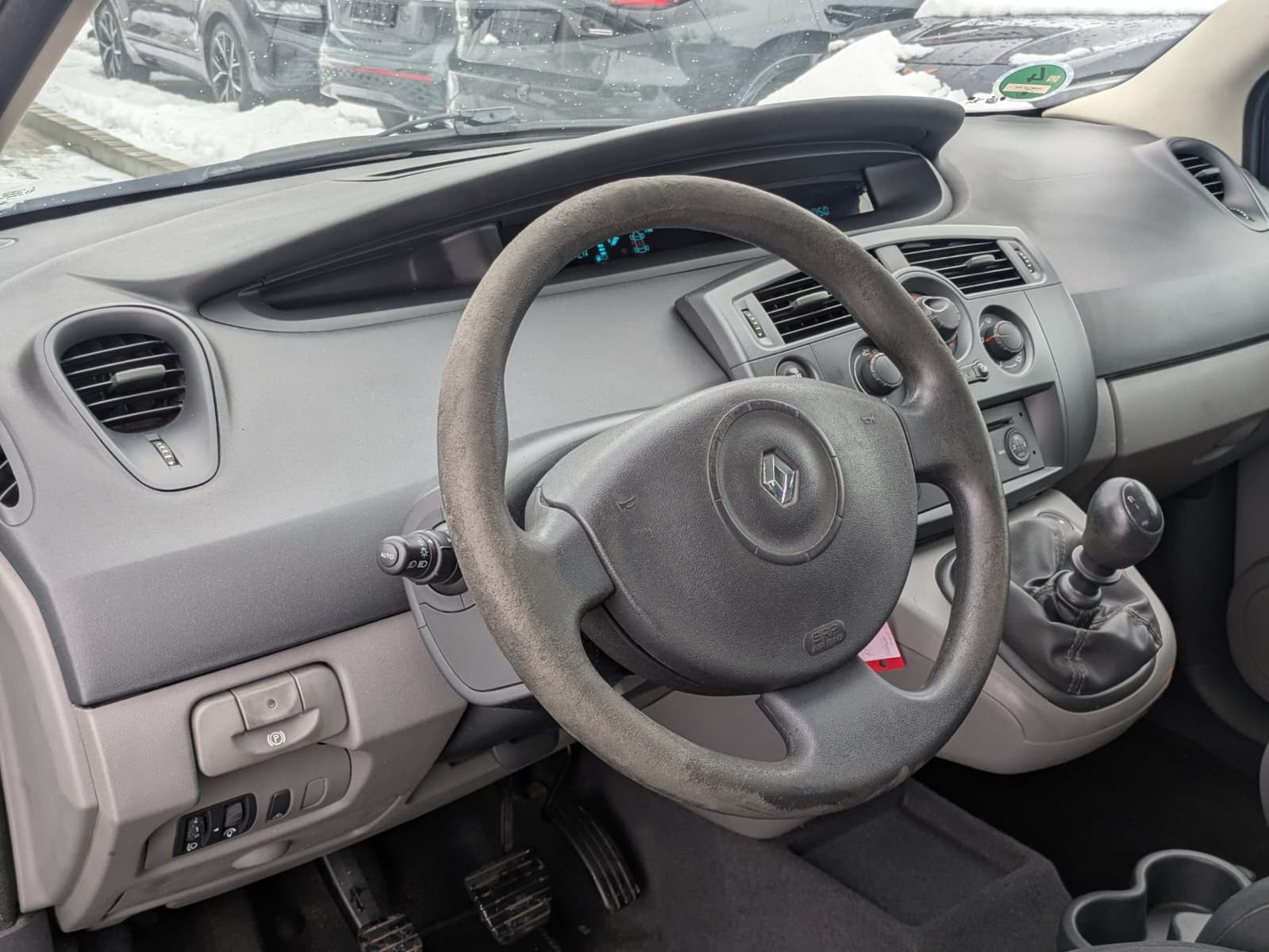 Fahrzeugabbildung Renault Grand Scenic 1.6 KLIMA*ISO*ZAHNRIEMEN NEU*2HAND