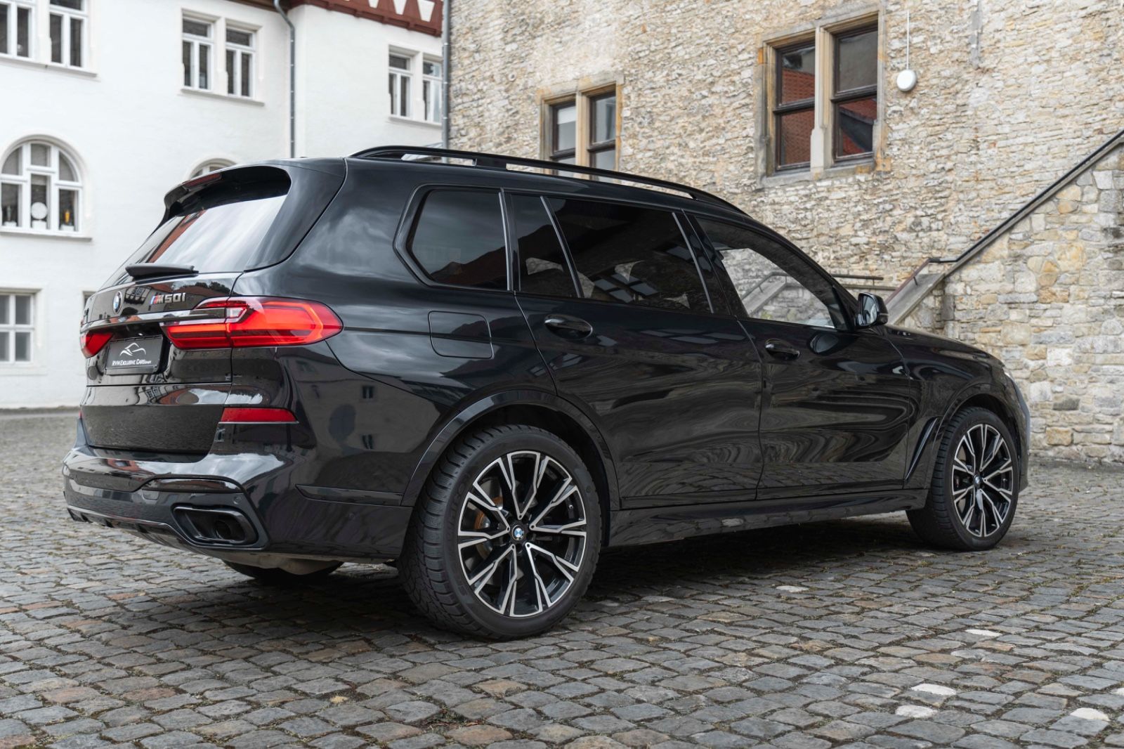 Fahrzeugabbildung BMW X7 M50i H&K HUD LASER LUFT SKY ACC MASSAGE 3D