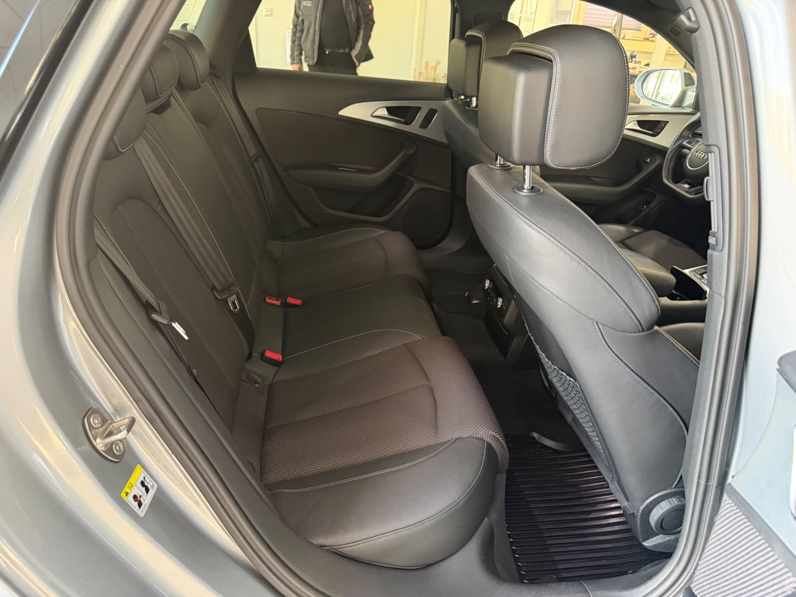 Fahrzeugabbildung Audi A6 Avant 2.0 TDI ultra*S-Line Plus