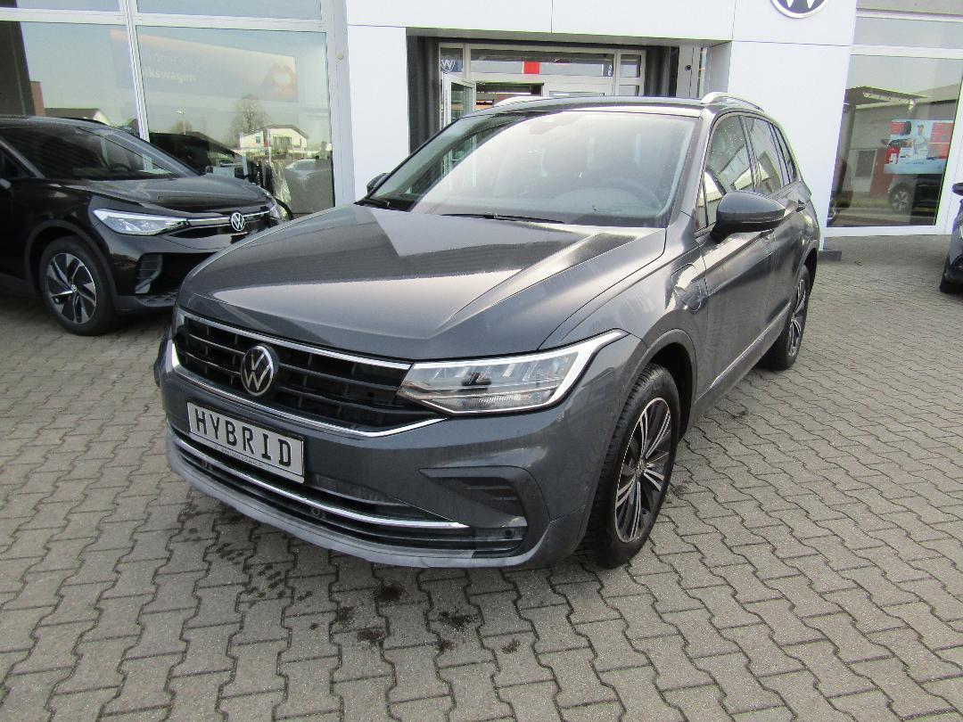Volkswagen Tiguan Active 1.4 eHybrid DSG AHK NAVI REAR VIEW