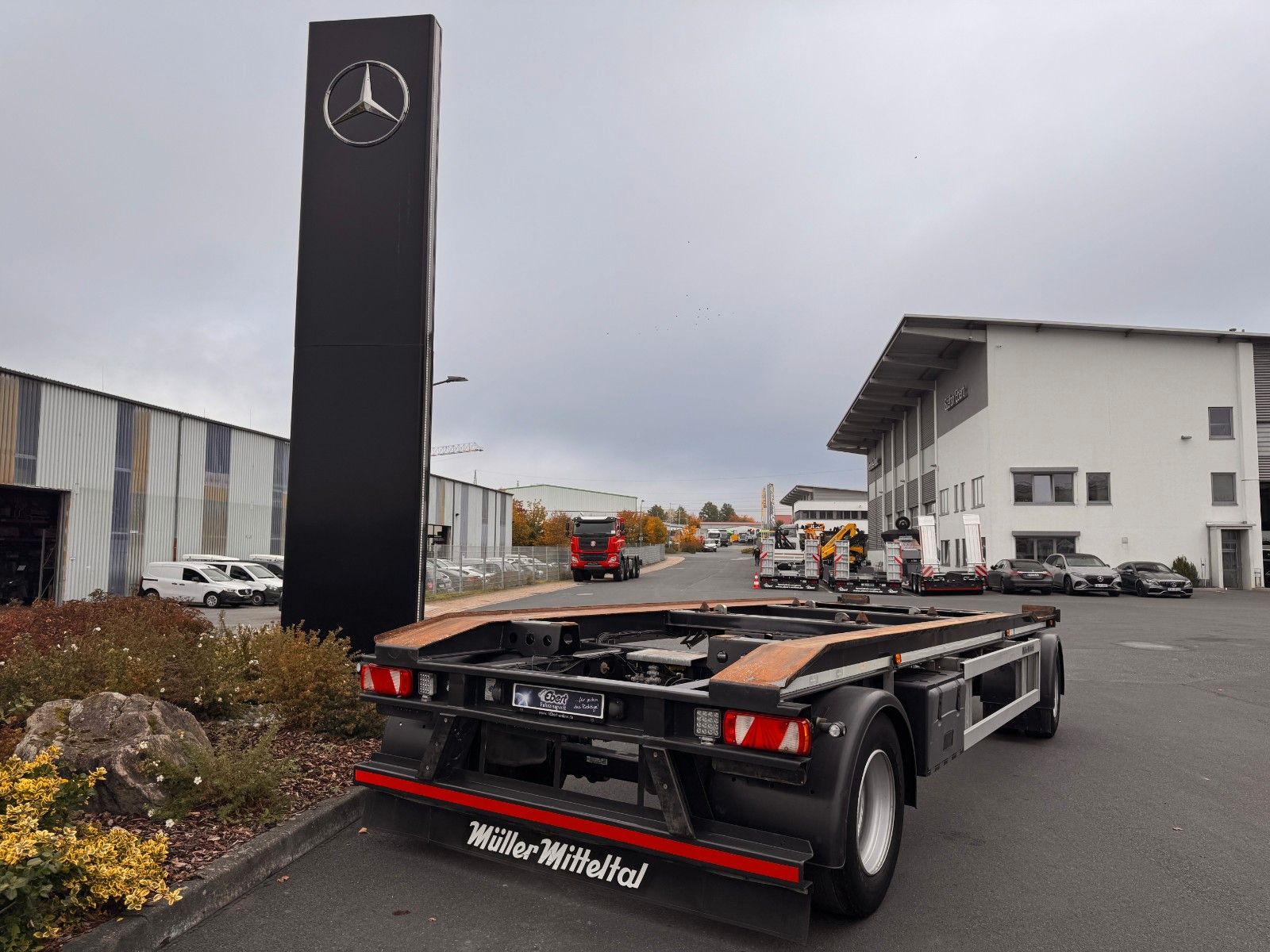 Fahrzeugabbildung Müller-Mitteltal RA-T 18,0 Containerfahrgestell