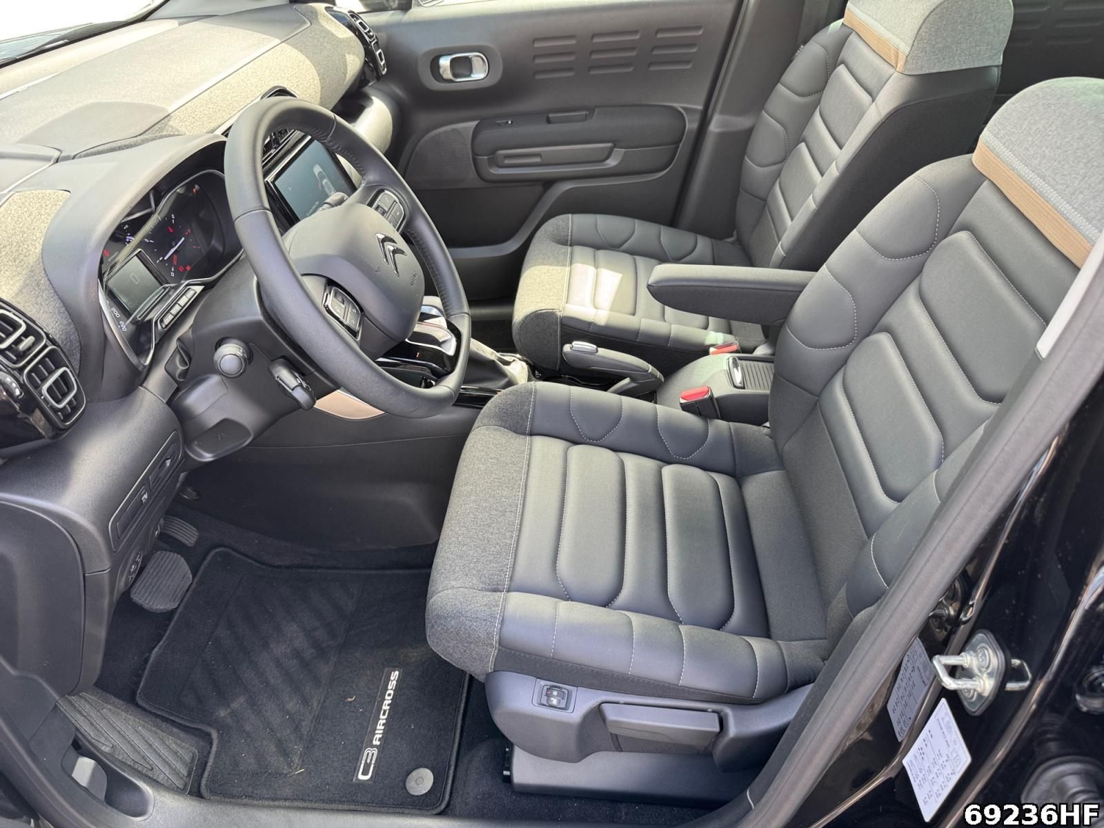 Fahrzeugabbildung Citroën C3 Aircross PureTech 130 S&S EAT6 MAX
