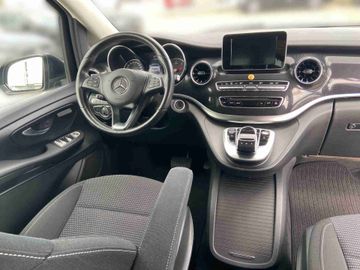 Mercedes V 300 - 9