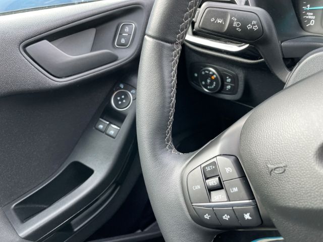 Fahrzeugabbildung Ford Fiesta 1.0 EcoBoost Cool & Connect Sitzheizung,