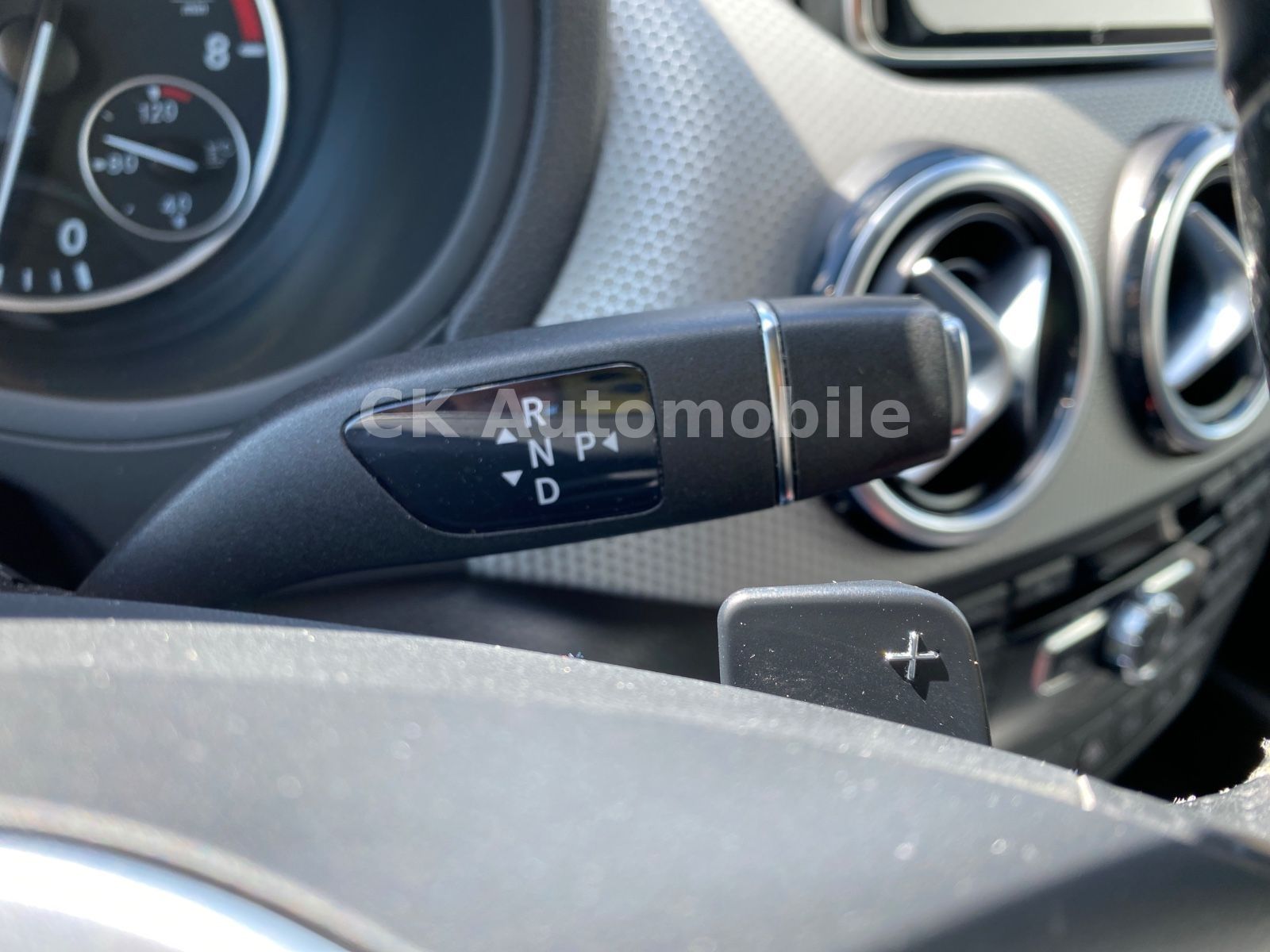 Fahrzeugabbildung Mercedes-Benz B200 Automatik Night-Paket/Leder/Bi-Xenon/Kamera