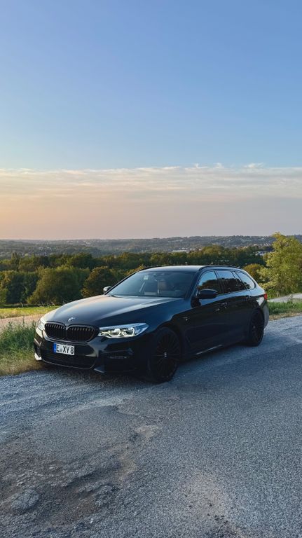 Image of BMW 530