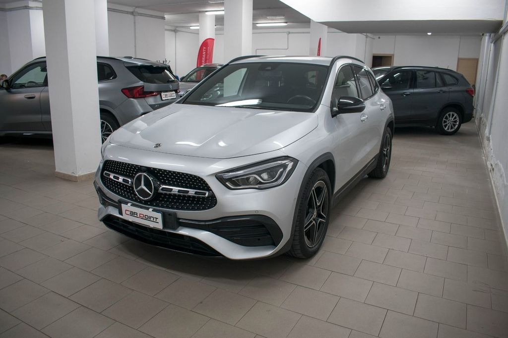 Image of Mercedes-Benz GLA 200