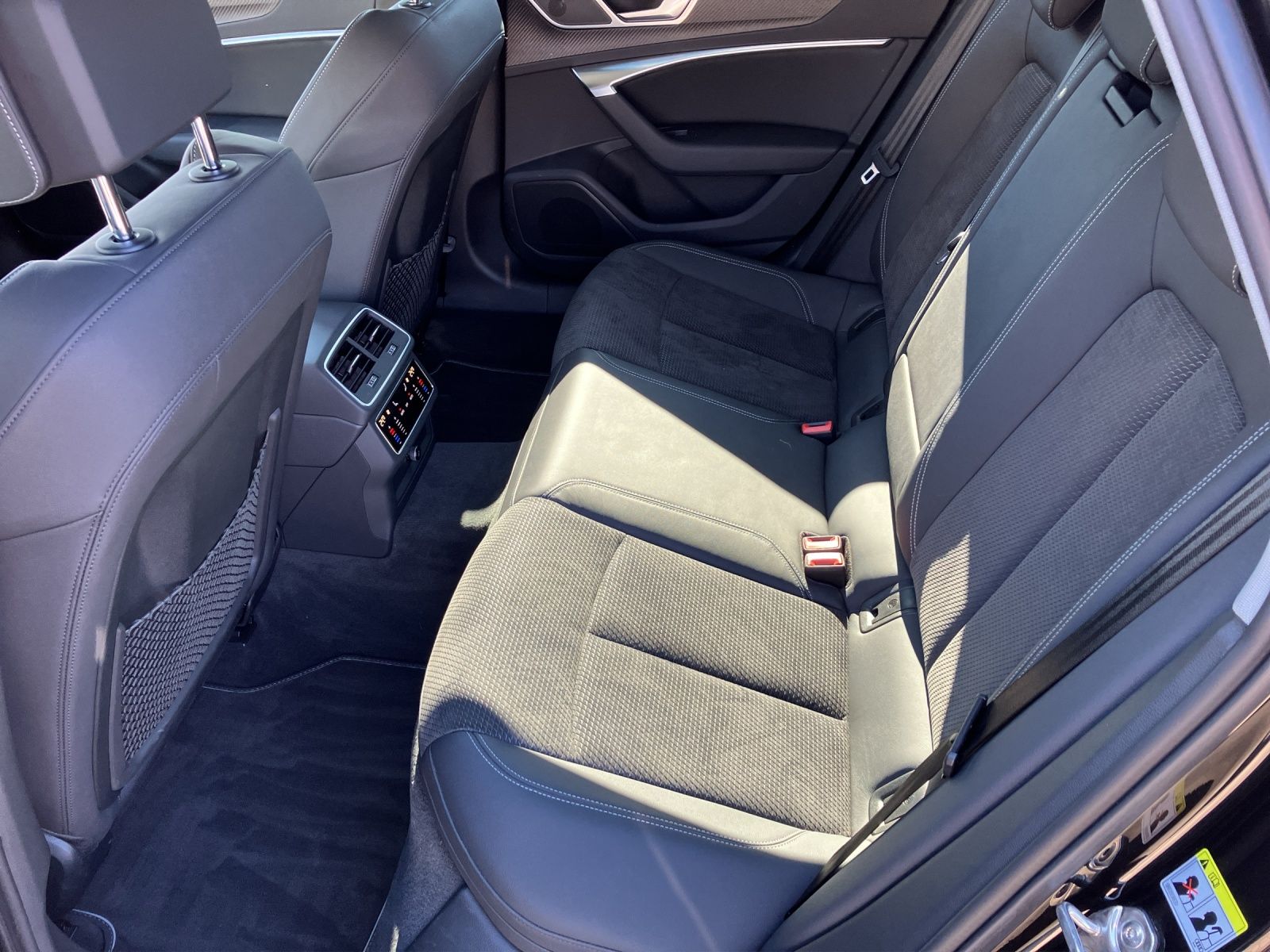 Fahrzeugabbildung Audi S6 Avant 3.0 TDI quattro Matrix Luft RFK Navi AV