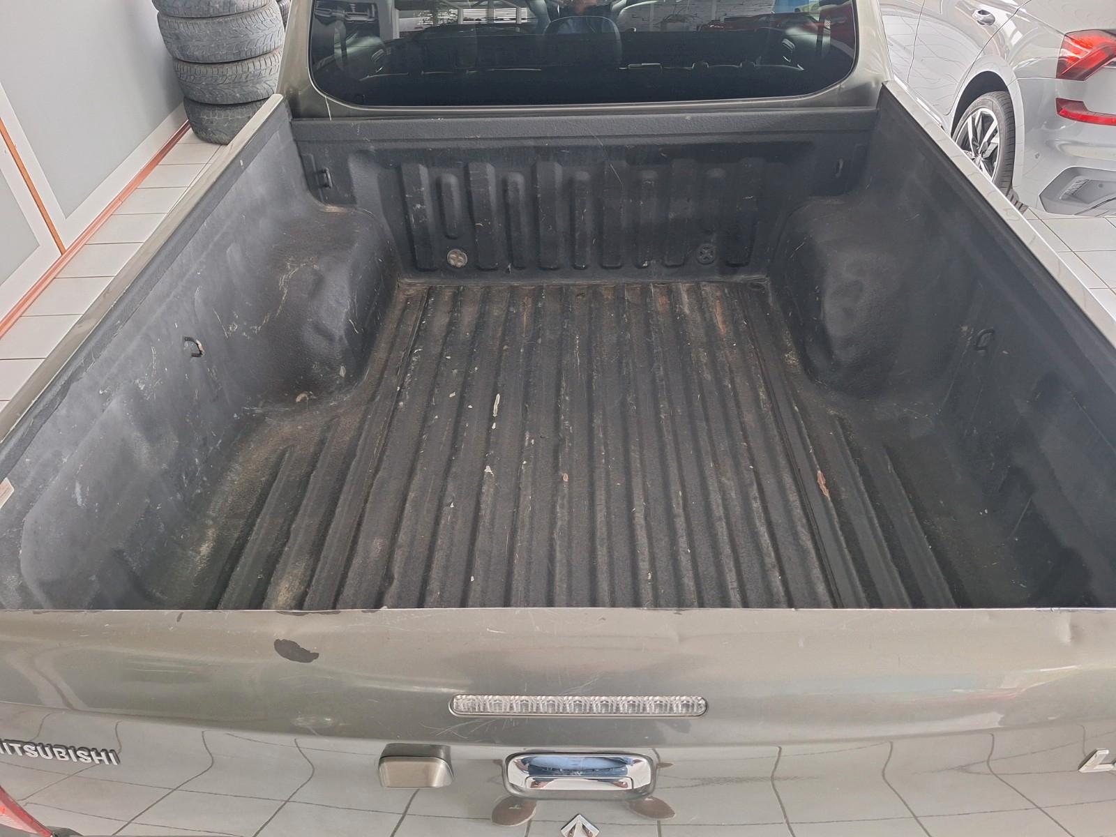 Mitsubishi L200 Top Doppelkabine 4WD/Kamera/AHK