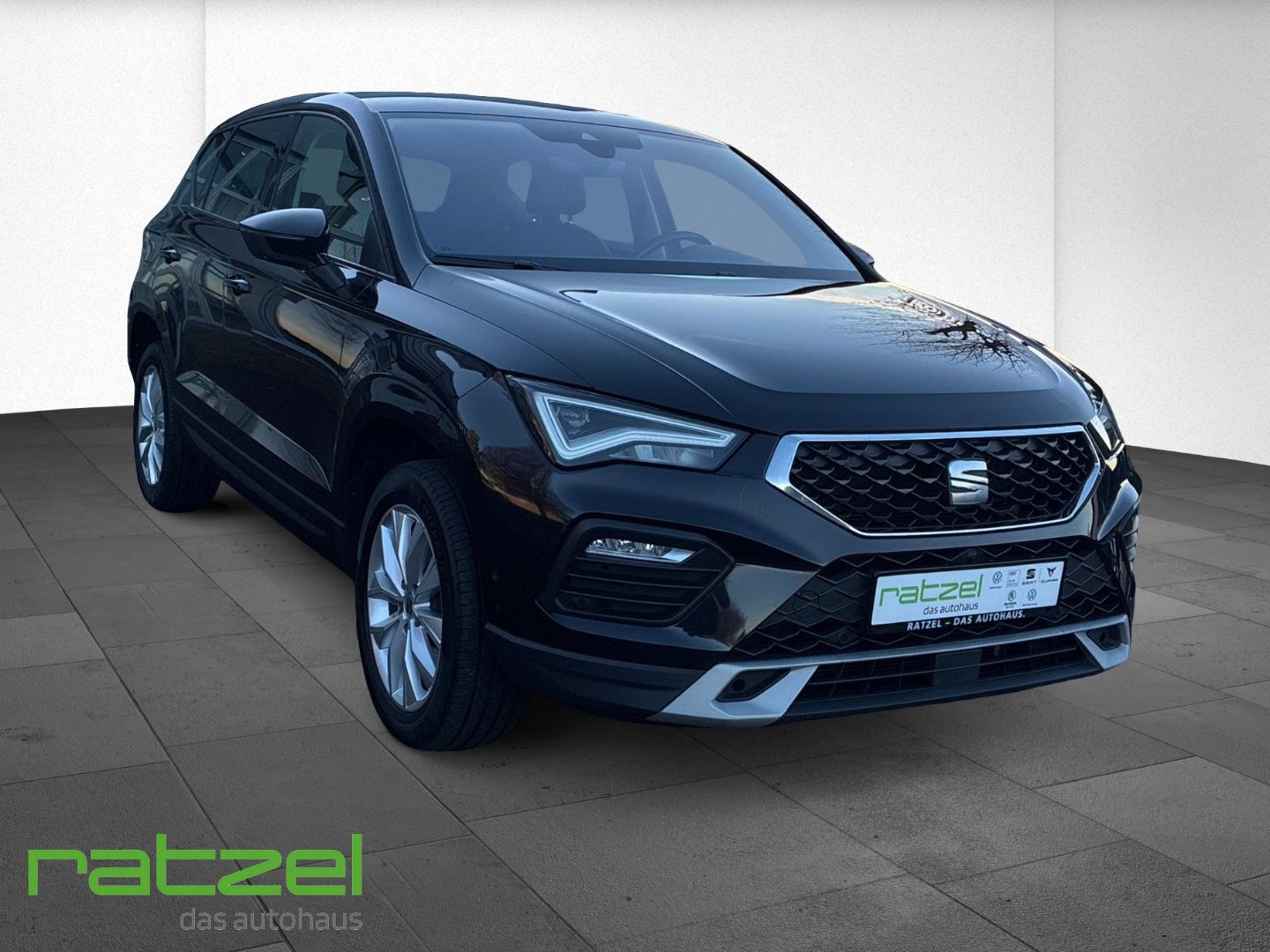 Fahrzeugabbildung SEAT Ateca 2.0 TDI Style AHK-klappbar Navi 360 Kamera