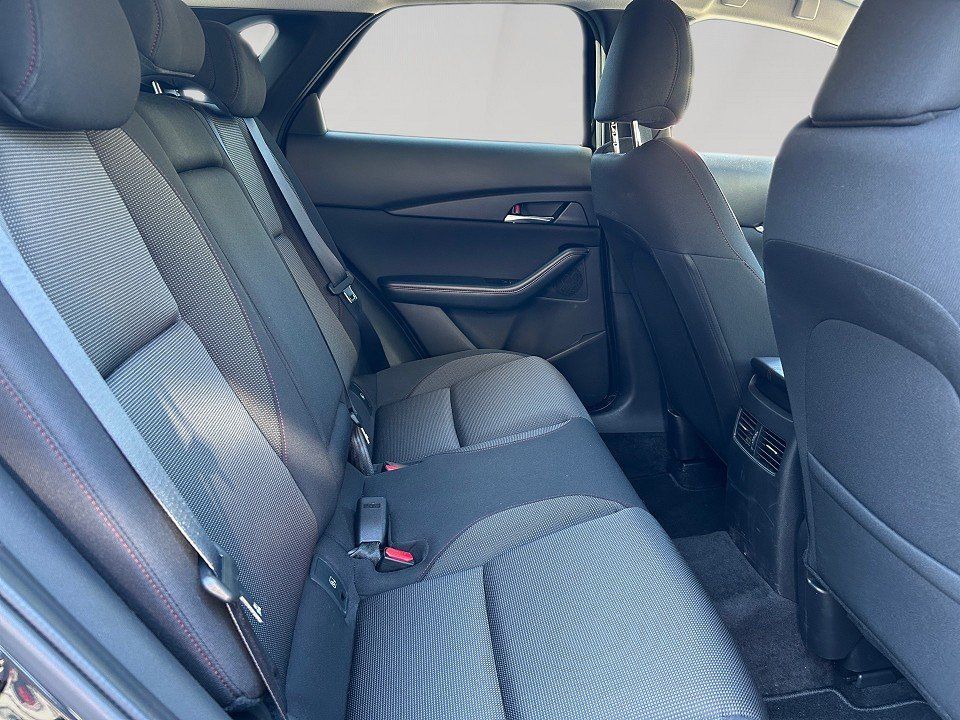 Fahrzeugabbildung Mazda CX-30 2.5L e-SKYACTIV G 140ps