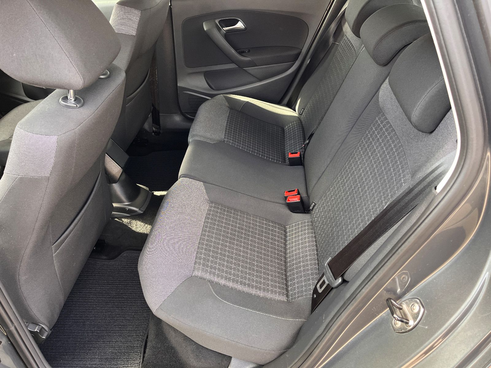 Fahrzeugabbildung Volkswagen Polo V Comfortline BMT/Start-Stopp/ Automatik