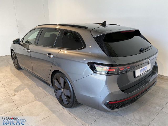 Passat Variant 2.0 TDI DSG R-line NAVI KLIMA PAN