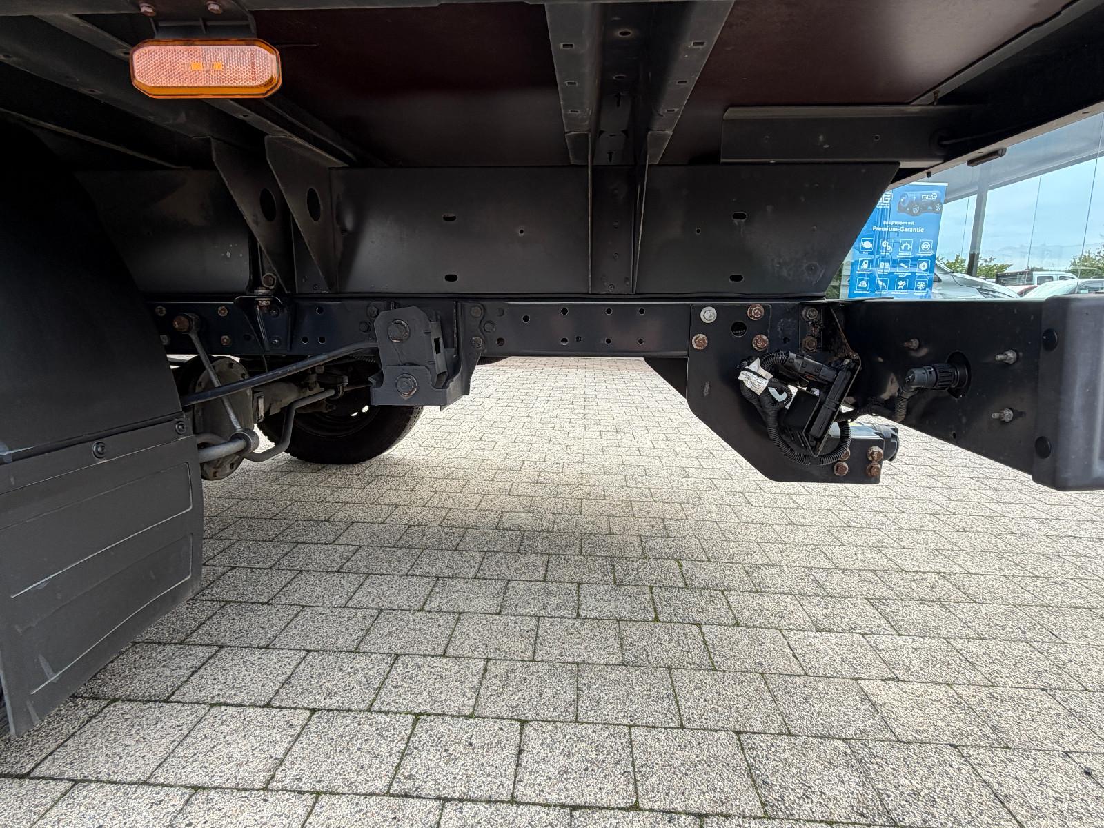 Iveco Daily 35S14 DOKA Pritsche Plane *AHK3,5t*