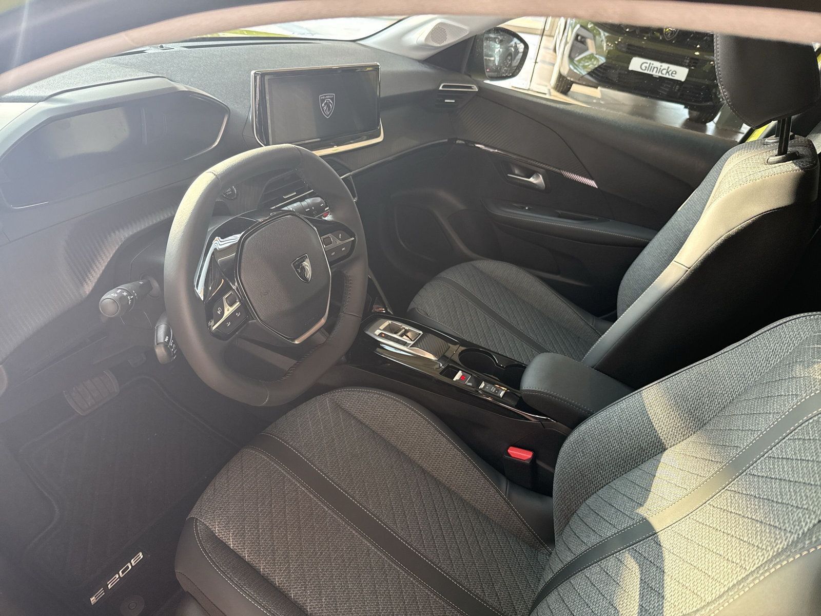 Peugeot 208 - Bild 5