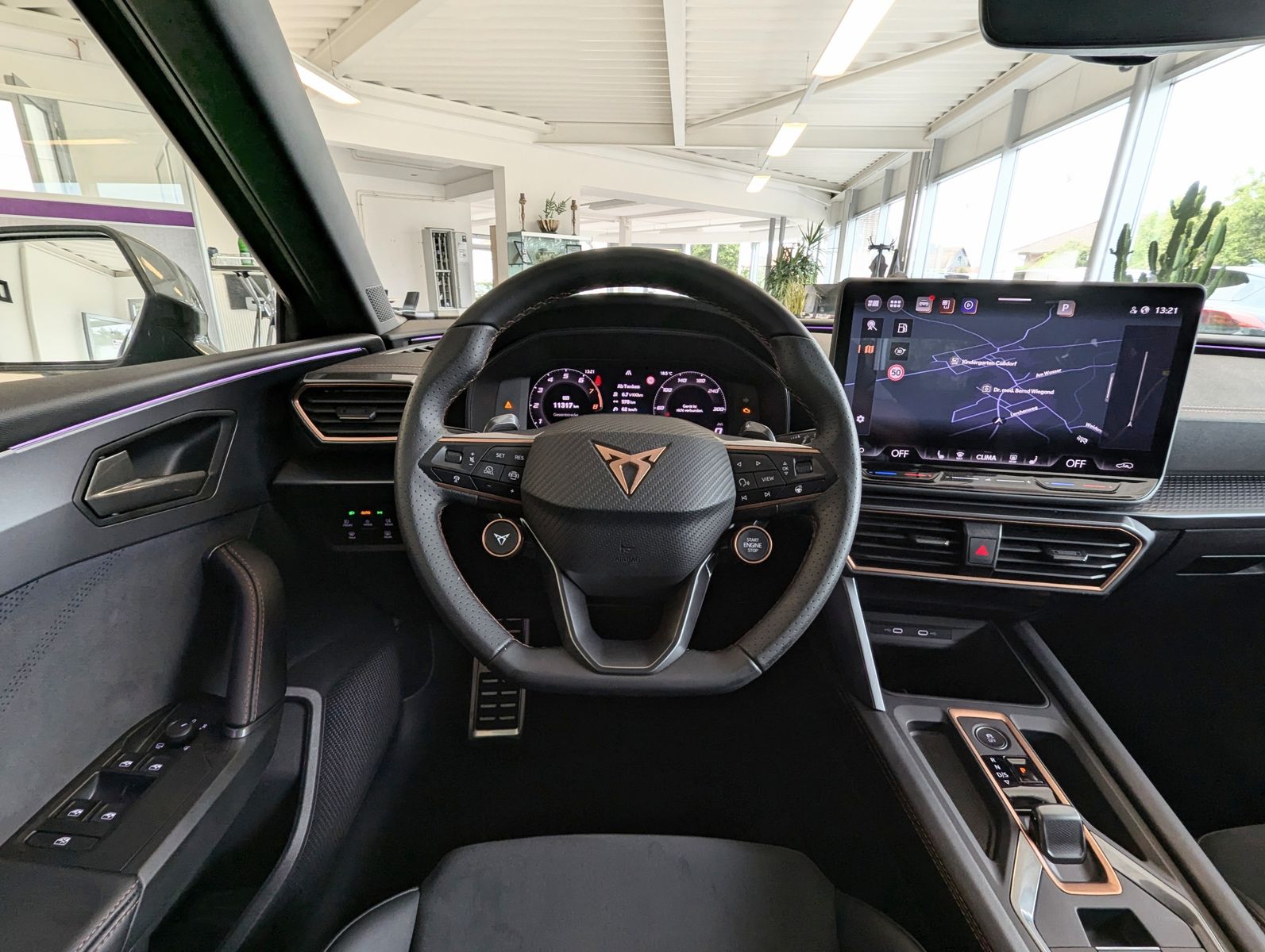 CUPRA Leon 1.5 eTSI DSG Dynamic-Edge-Assist-XL Memory - Image 17