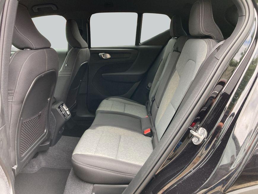 Volvo XC 40 B3 2WD Core +ANHÄNGERKUPPLUNG+LED+SHZ
