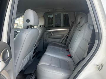 Porsche Cayenne - 10