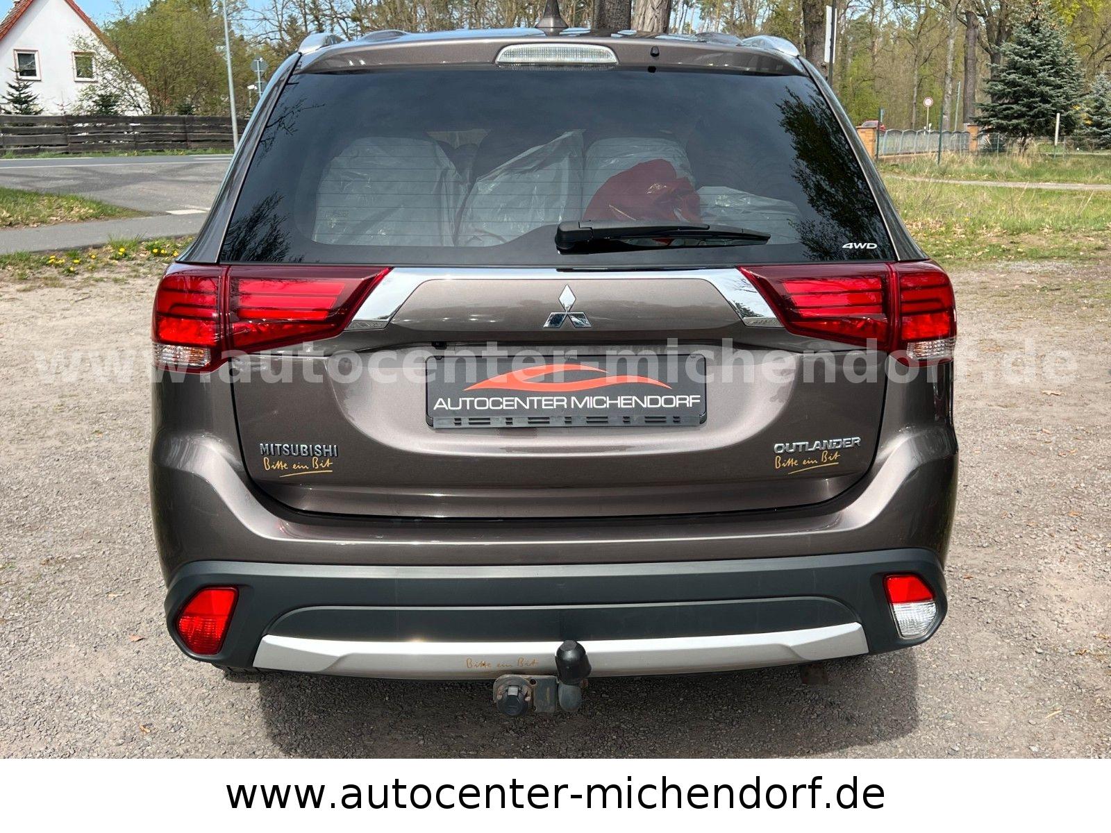 Mitsubishi Outlander *Automatik*AHK*8Fach bereift*4WD