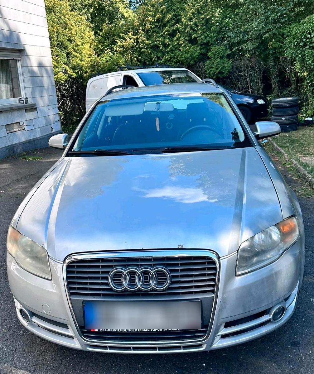 Audi A4 2009 — engine 140 HP (103kW)