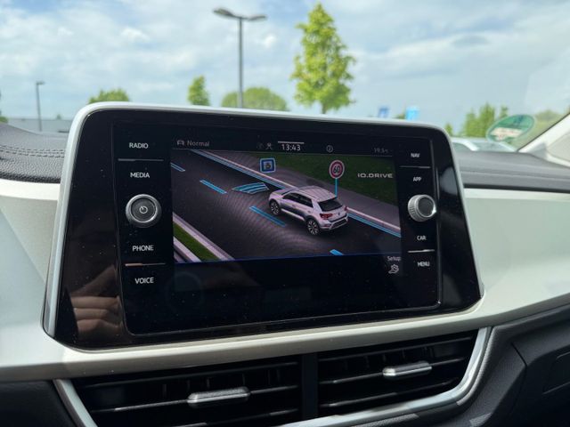 T-Roc Move 1.0 TSI Navi Apple CarPlay Rear View