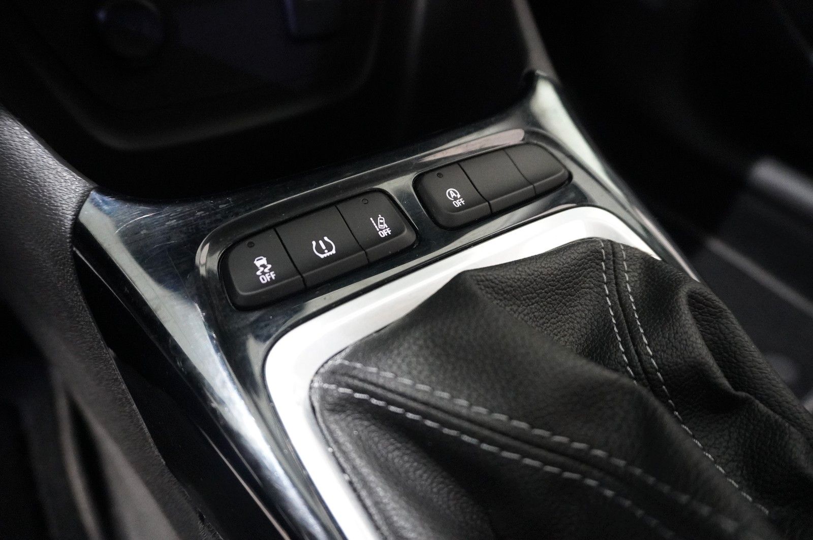 Fahrzeugabbildung Opel Crossland (X) 1.2 EDITION NAVI/LED/KAMERA/TEMP.
