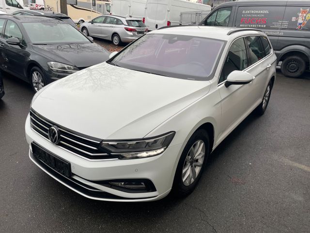 Volkswagen Passat Variant 2.0 TDI DSG*VIRTUAL*LED*CAM*AHK*