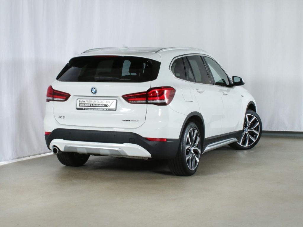 BMW X1 25e xLine AHK Panorama Sportsitze LED NAVI imagem 2