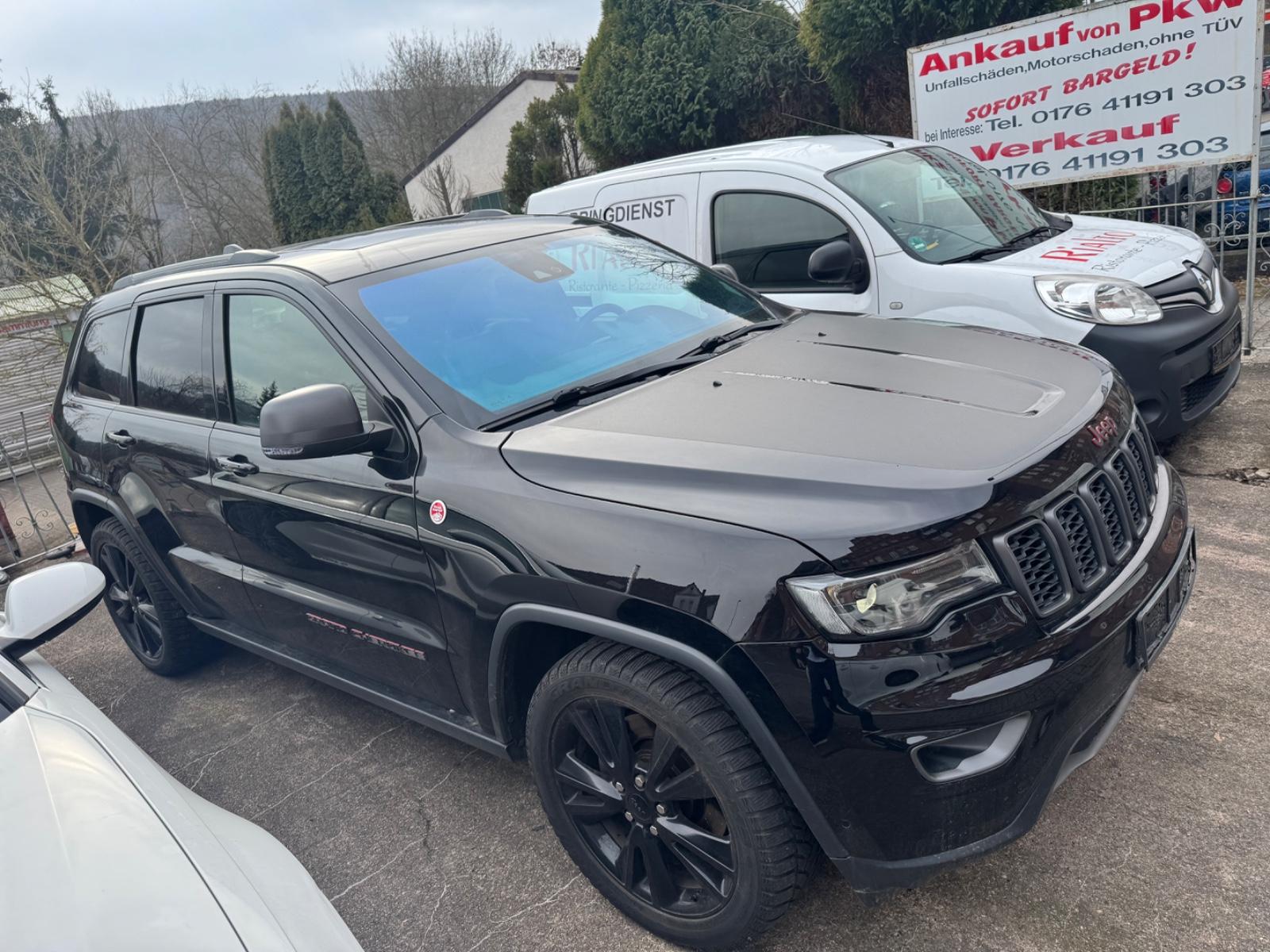 Jeep Grand Cherokee 3.0 CRD Motor  bei Gas klappert