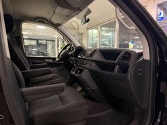 VW T6 Multivan 7 Sitze ACC Standhzg Navi AHK Tisch VW T6 Multivan 7 Sitze ACC Standhzg Navi AHK Tisch